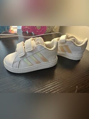adidas Kids White Sneakers with Iridescent Stripes